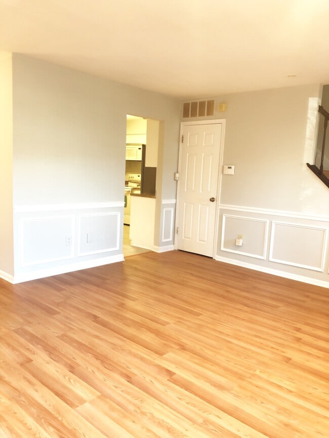 Building Photo - 77 Wynnewood Dr