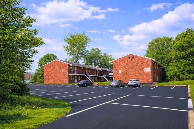 Foto del edificio - Spacious and comfortable apartment unit in Anderson Avenue