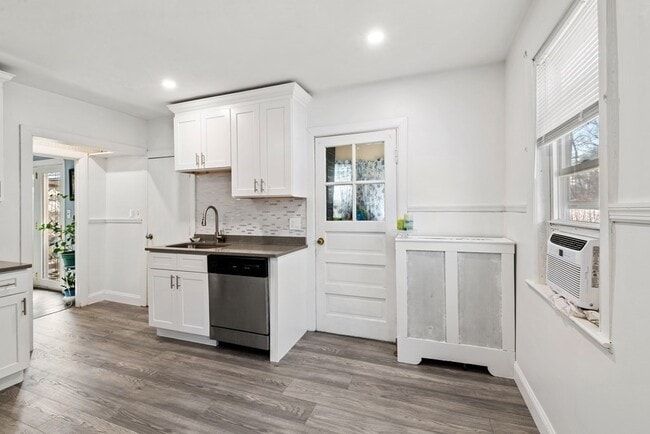 Building Photo - 107 Belle Ave