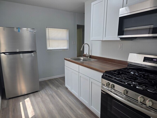 Foto del edificio - Accepting Section 8 – 3-Bedroom, 1-Bathroom Home – $1,425/Month