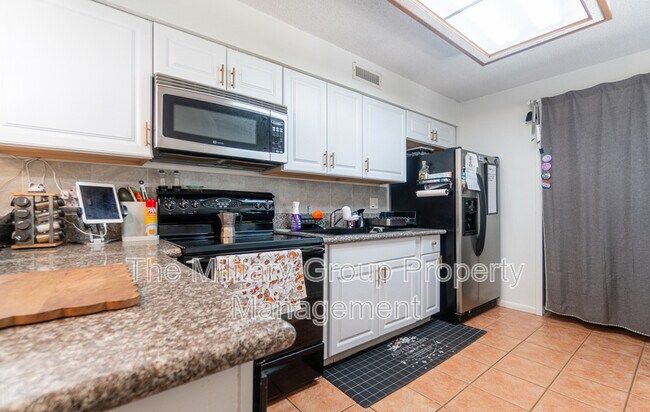 Foto del edificio - 4814 Kingsmeadow Ln