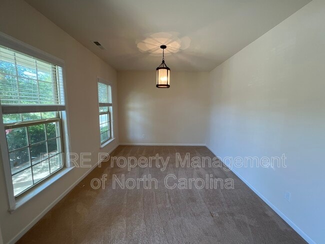 Building Photo - 12715 Heritage Vista Dr