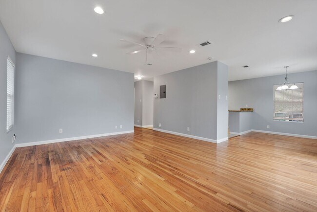 Foto del edificio - Move-In Ready Home with Brand New Finishes!