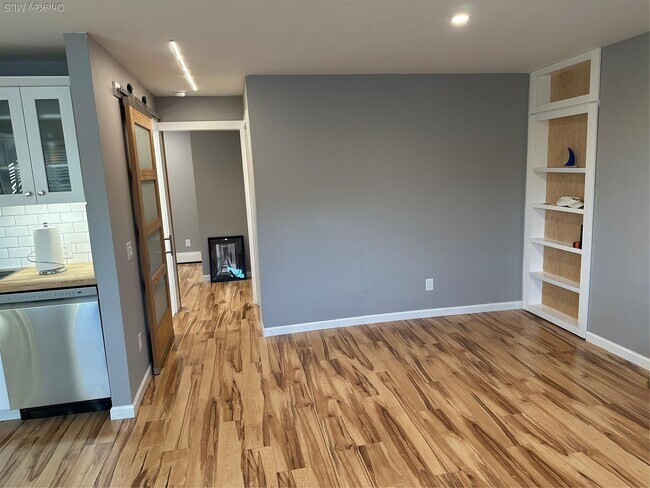 Foto del edificio - 65 Manor Dr