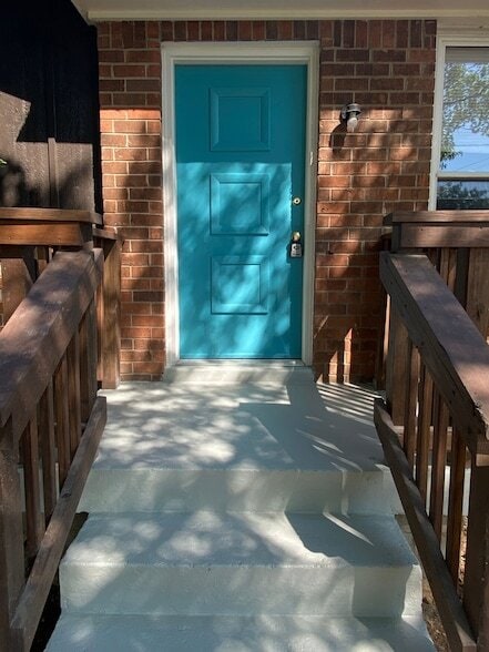 Photo - 3232 Hinkle Dr House