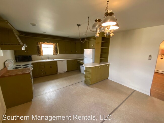 Foto del edificio - 4 br, 1.5 bath House - 234 Hess Farm Rd.