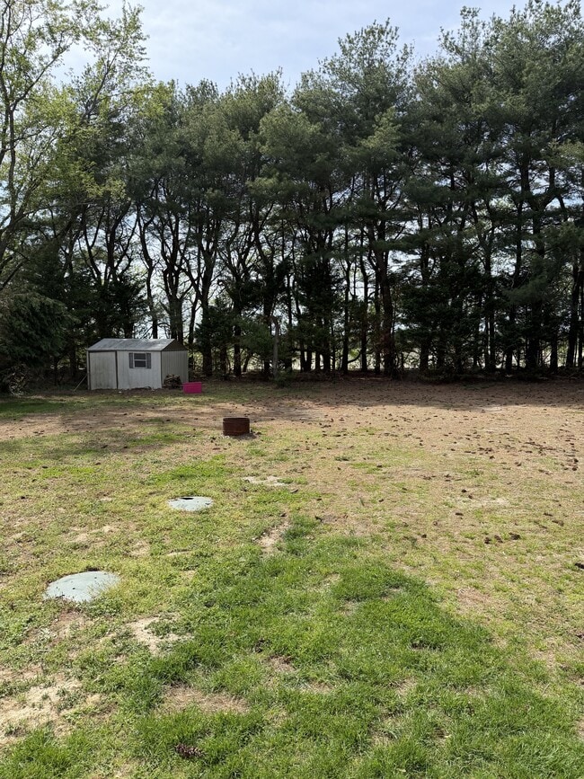 Foto del edificio - 8218 Brown Rd