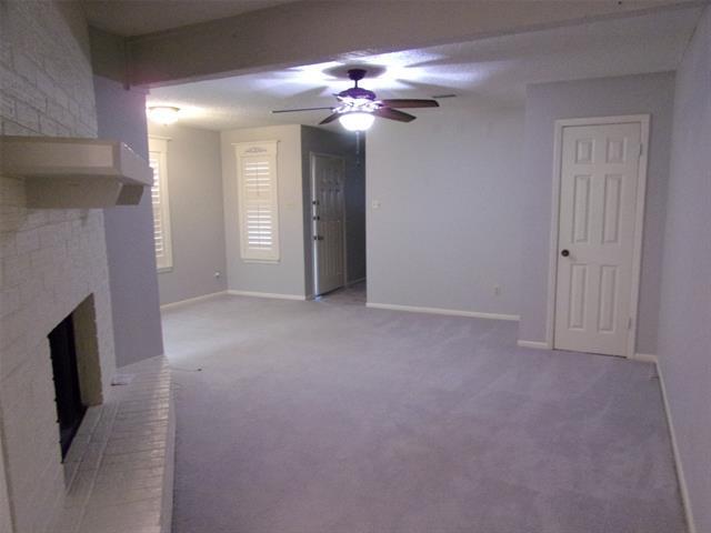 Foto del edificio - 18 Crossroads Dr