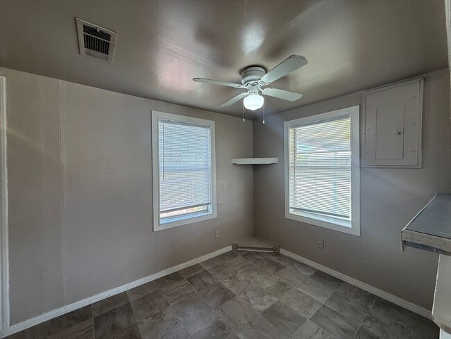 Building Photo - 3315 Cranford Ave