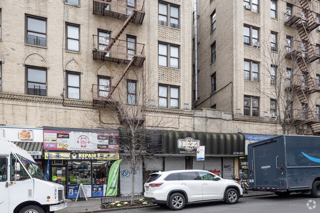 Building Photo - 774-798 Lydig Ave