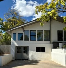 Building Photo - 445 Rim Rd