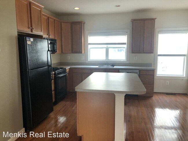 Foto del edificio - 3 br, 3.5 bath House - 11006 Amherst Ave