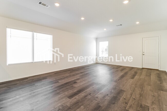 Foto del edificio - 16 Sourdough Crk Ln