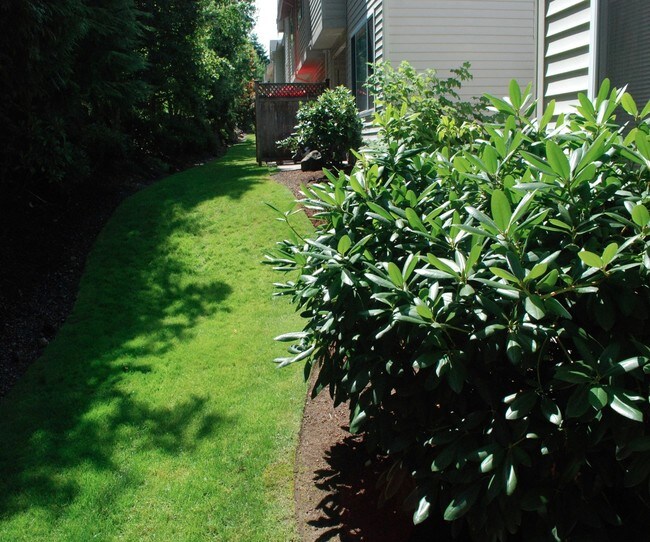 Building Photo - 4708 Mill Pond Dr SE