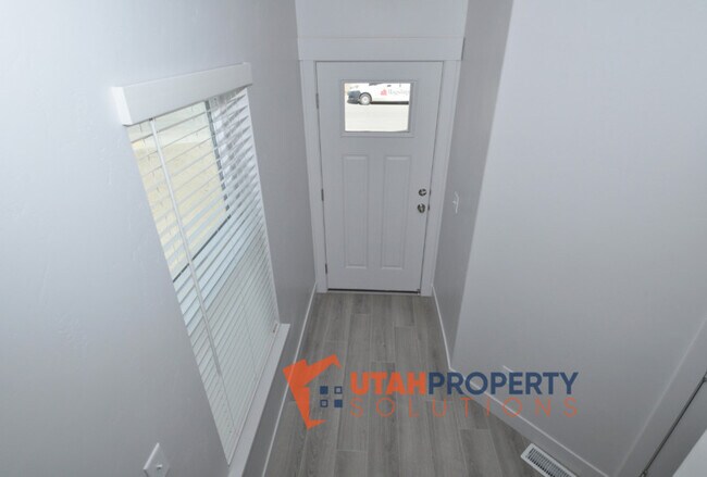 Foto del edificio - 4798 Breezy Patch Rd