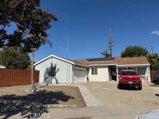 Foto principal - 1066 N Dodsworth Ave