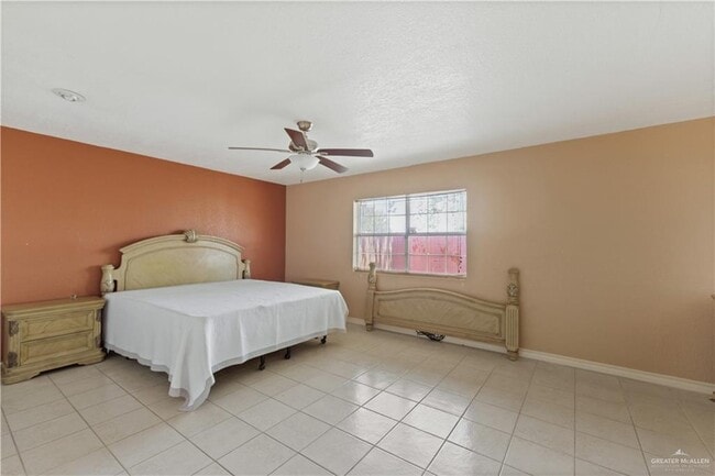 Building Photo - 3208 N Westgate Dr