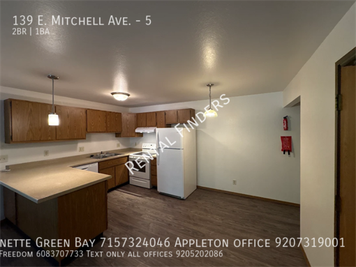 Primary Photo - 139 E Mitchell Ave