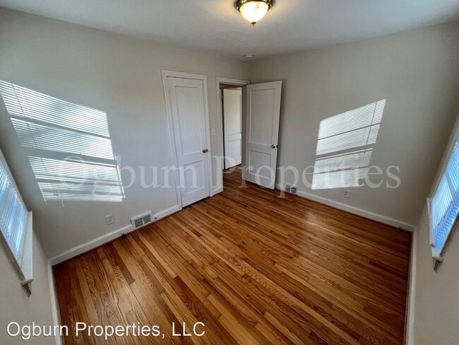 Foto del edificio - 3 br, 1 bath House - 144 LAWNDALE AVENUE