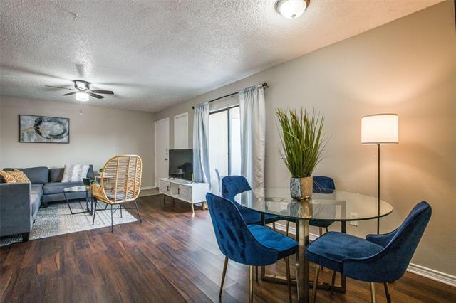 Foto del edificio - 8756 Carroll Cir