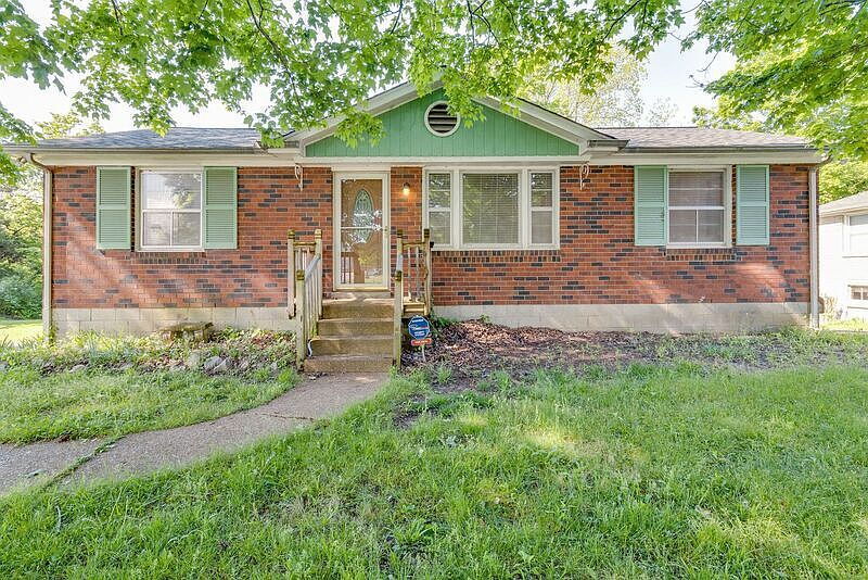 Primary Photo - Charming Home in Hermitage