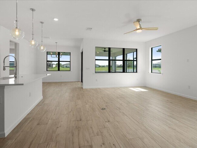 Building Photo - 18262 Parksville Dr