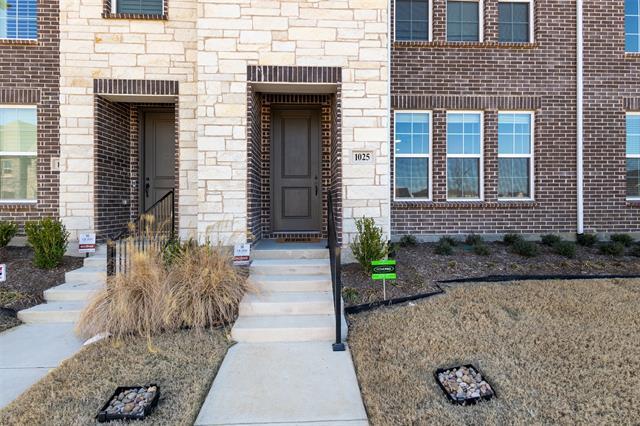 Building Photo - 1025 Stockton Dr