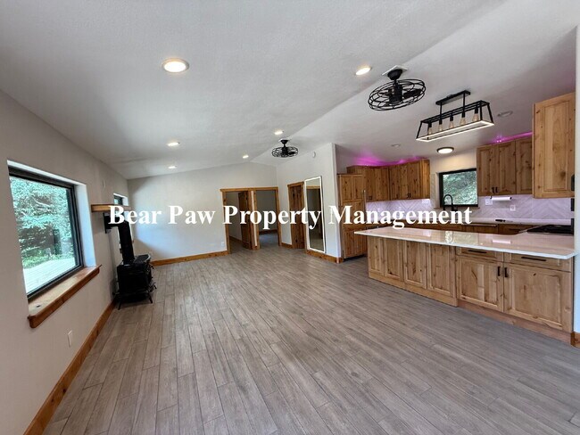 Foto del edificio - "Charming 2-Bed Hideaway in Conifer – Cozy...