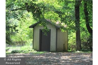 Tool shed - 13316 Darnestown Rd