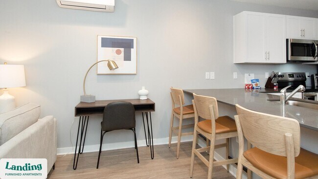 Foto del edificio - 5040 Linbar Dr