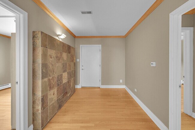 Foto del edificio - $3,195, 3-bed, 3-bath located in Denver wi...