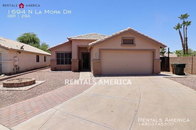 Building Photo - 1694 N La Mora Dr