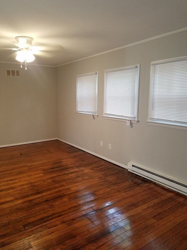 Foto del edificio - 900 Halsey Ln