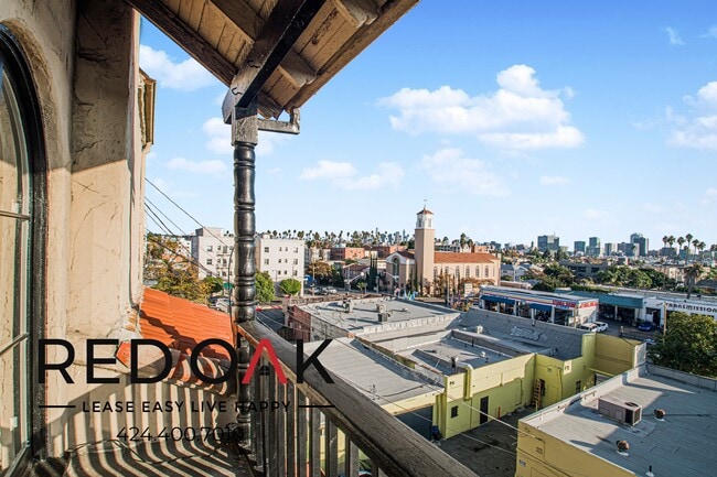 Foto del edificio - 314 1/4 N Mariposa Ave