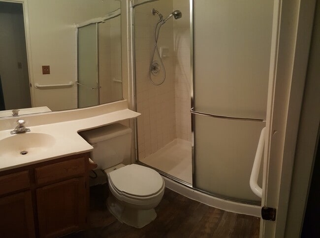 Building Photo - Sparks 3 bed 2 bath 2 car garage home located near The Marina For Rent