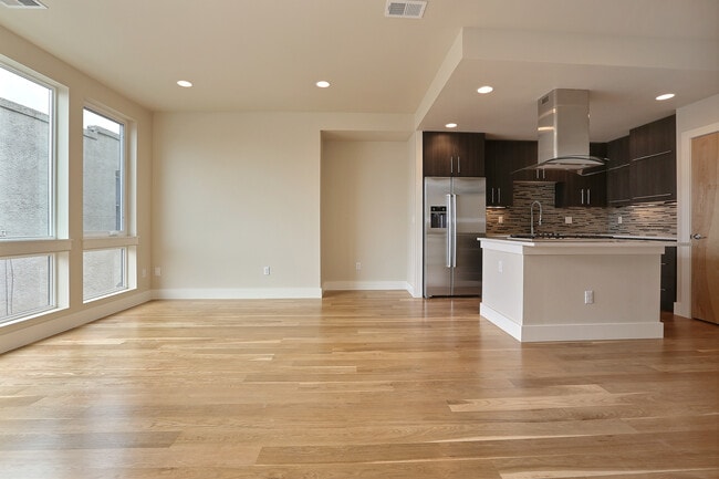 Building Photo - 3036 Zuni St