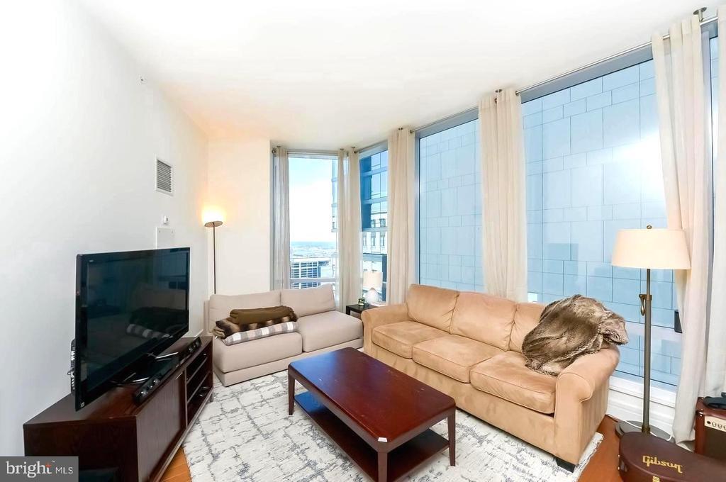 Foto principal - 1414 S Penn Square