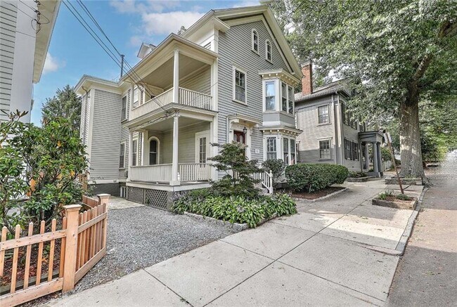 Foto del edificio - 135 Williams St