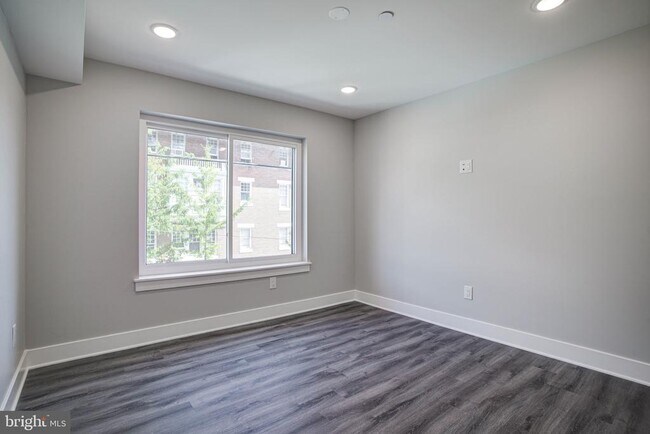 Foto del edificio - 540 S 52nd St