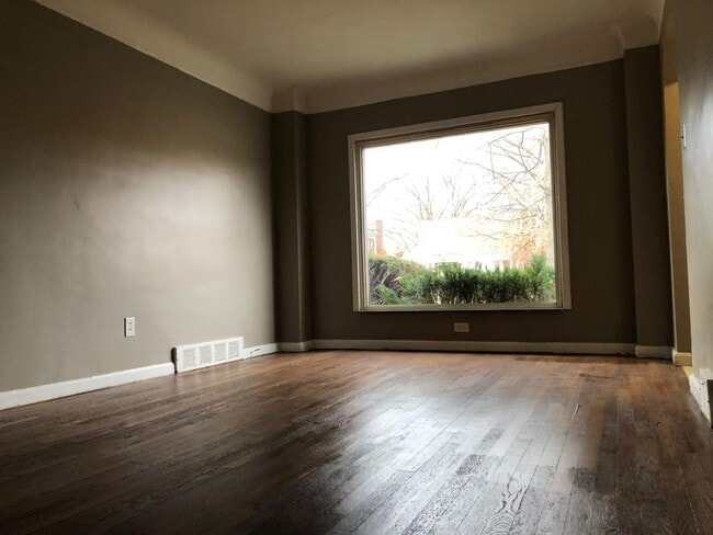 Building Photo - 13618 Grandmont Ave
