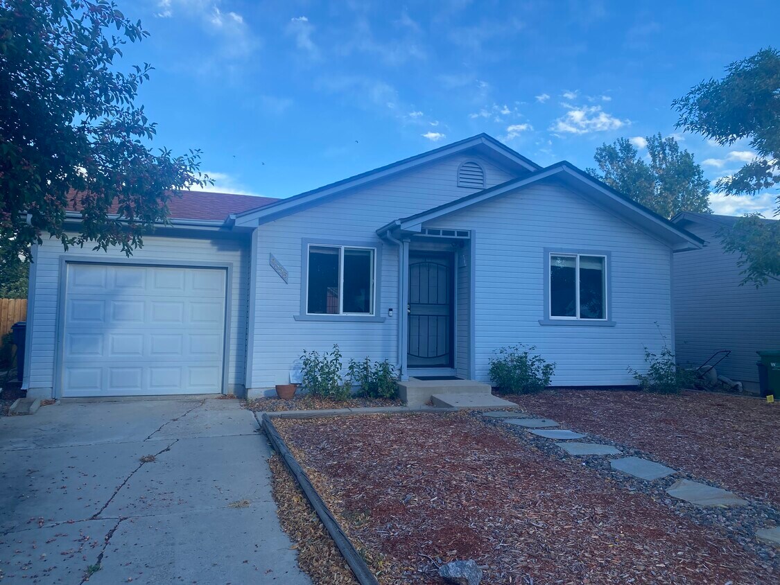Primary Photo - 4658 S Pagosa Way