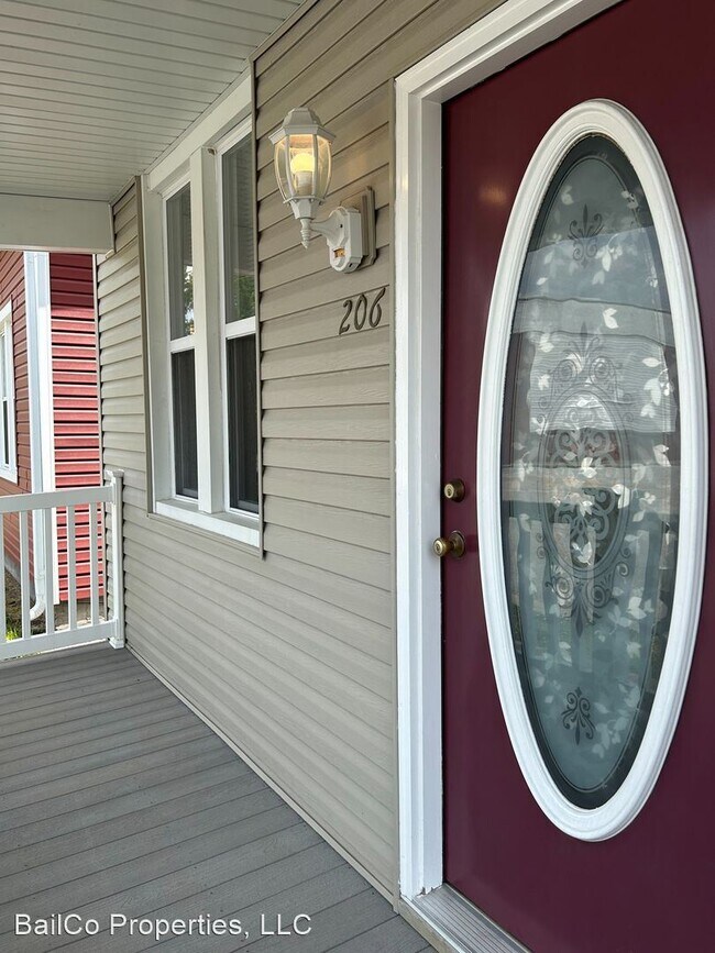 Building Photo - 1 br, 1 bath House - 206 East State St 206...