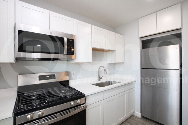 Foto del edificio - 1702 E Harvard St