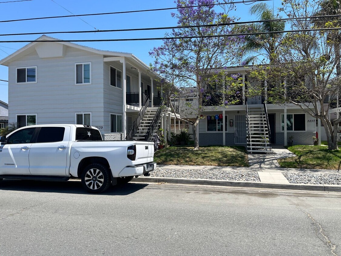 Primary Photo - **Move in special $ 500 off 1st month's re...