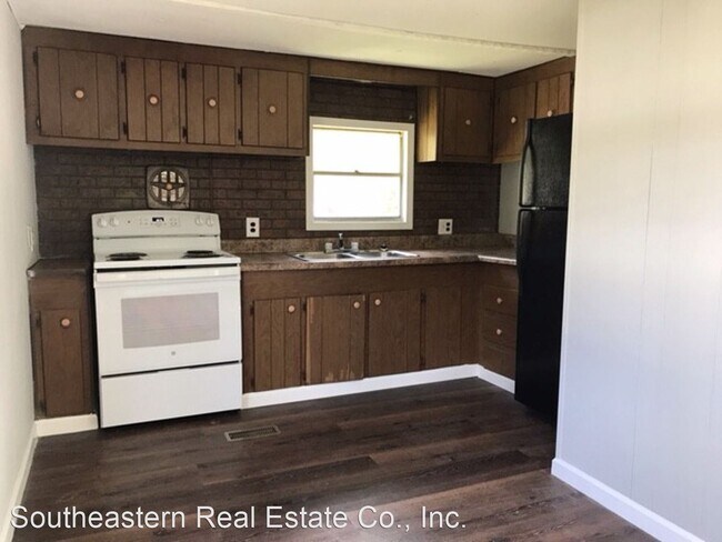 Building Photo - 2 br, 1 bath House - 104 Lori Lane