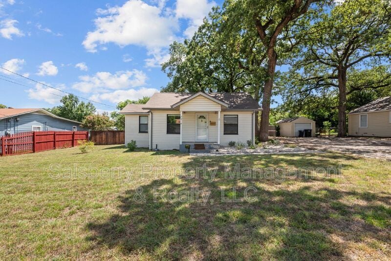 Photo - 7216 Church Street