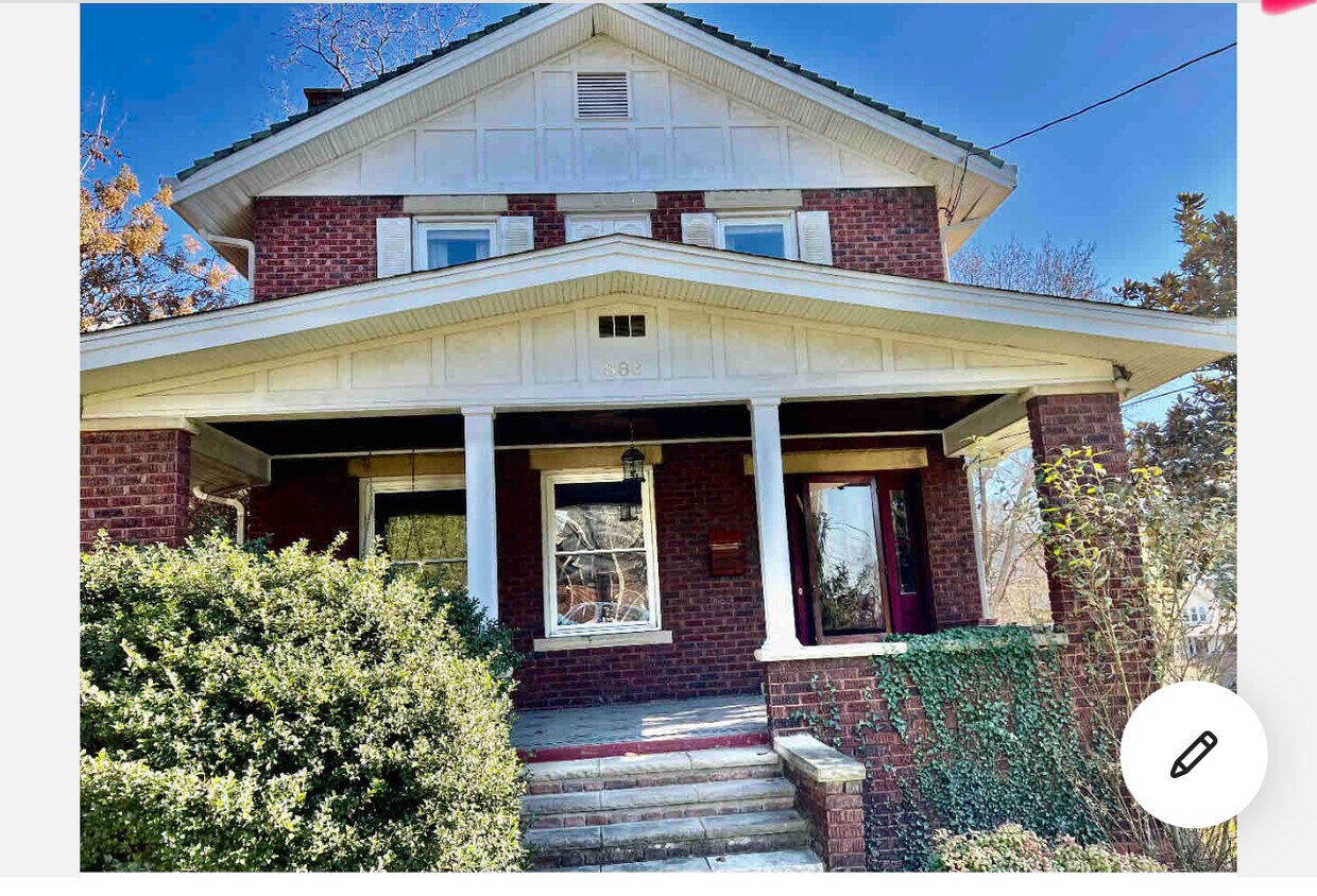 888 Poplar Rd, Charleston, WV 25302 House Rental in Charleston, WV