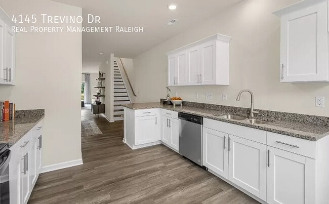 Building Photo - Room in Townhome on Trevino Dr