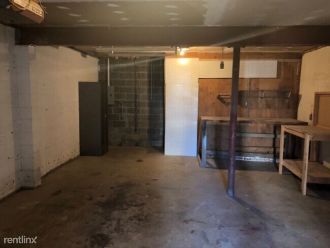 Building Photo - 2 br, 2.5 bath Townhome - 209 Mill Point Dr