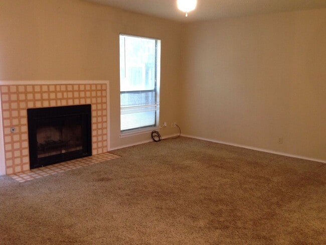Foto del edificio - 6931 Wright Way St